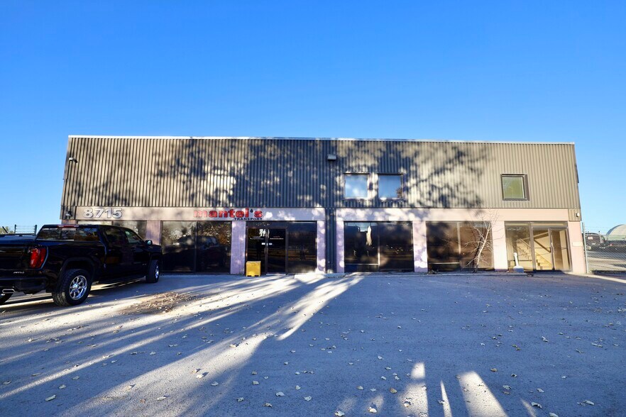 More Photos Of 8715 44th St SE, Calgary Warehouse For Sale