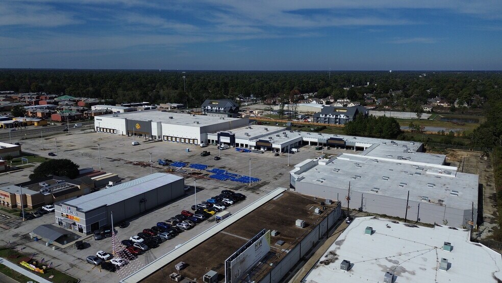 More Photos Of 2208-2224 Cypress Creek Pky, Houston Storefront For Lease