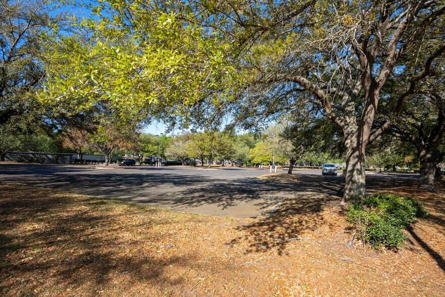More Photos Of 0 Youngerman Ct, Jacksonville Land For Sale
