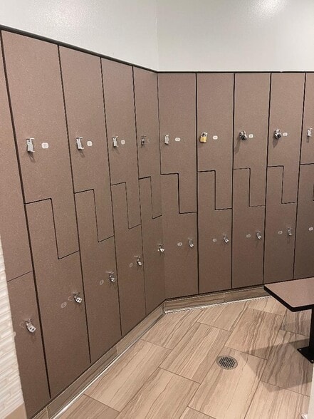 More Photos Of 8799 Balboa Ave, San Diego Office For Lease