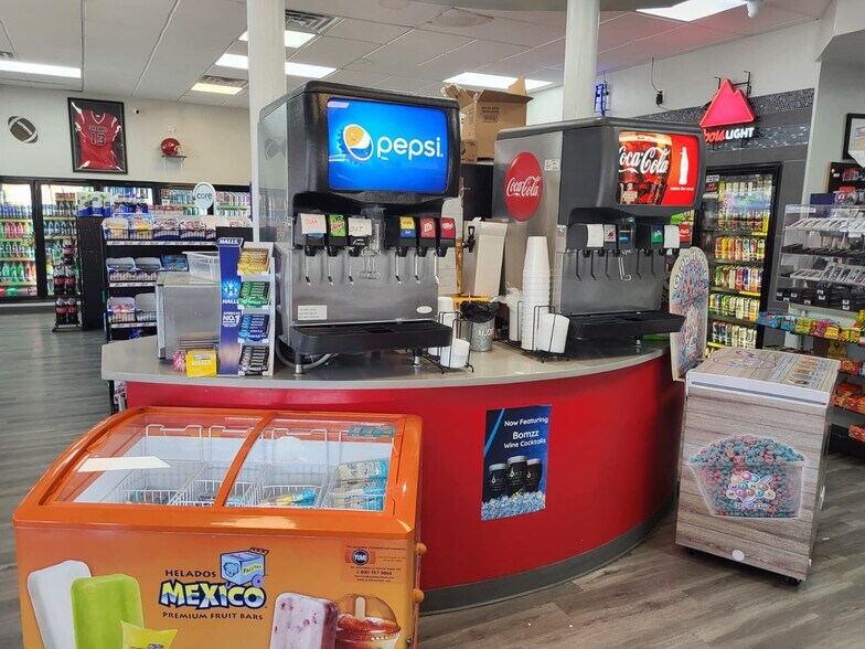 More Photos Of 100 E FM 120, Pottsboro General Retail For Sale