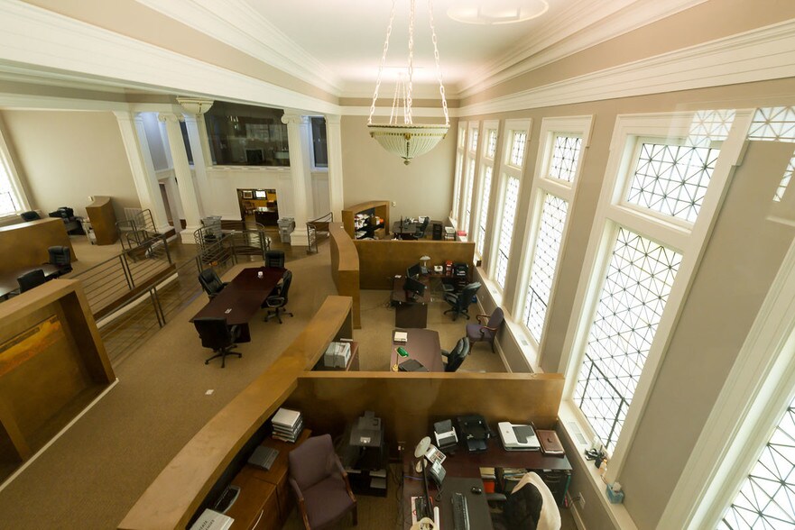 More Photos Of 871 N Park St, Columbus Office For Lease