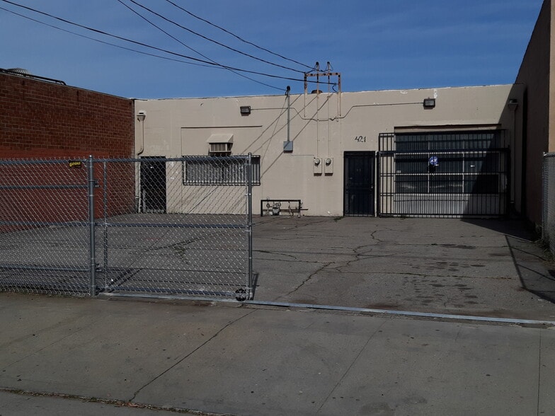 Primary Photo Of 421 W Palmer Ave, Glendale Warehouse For Lease