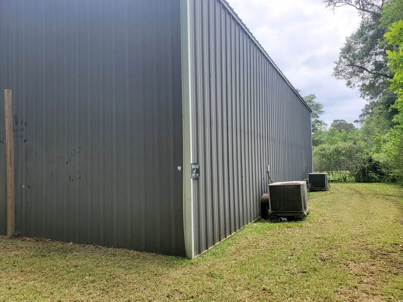 More Photos Of 1544 Jefferson Chemical Rd, Conroe Warehouse For Sale