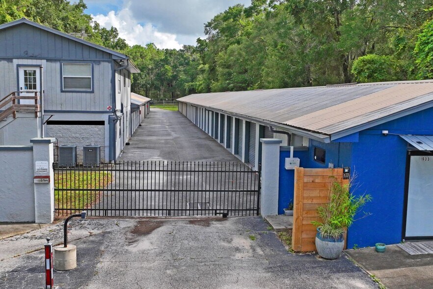 More Photos Of 16331 Cortez Blvd, Brooksville Self Storage For Sale