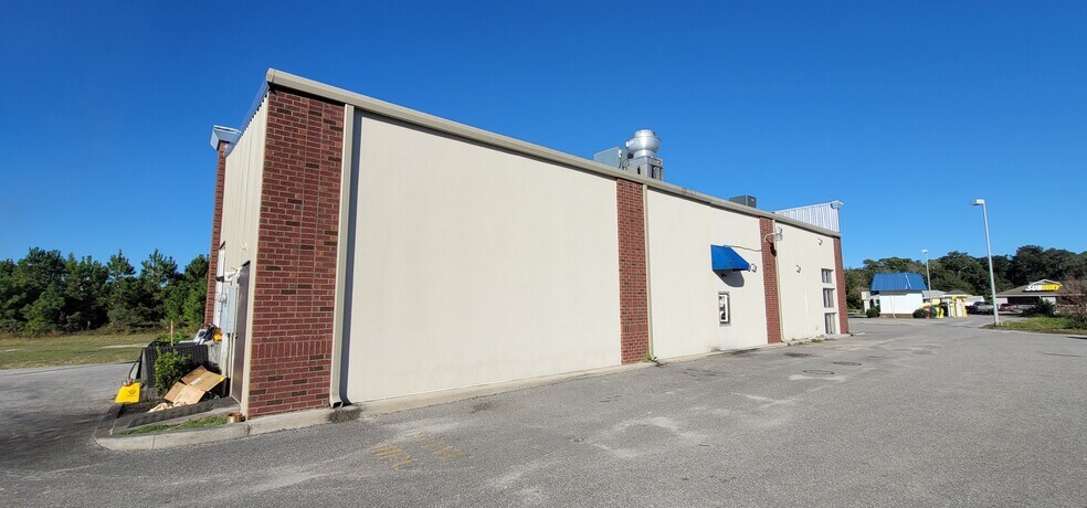 More Photos Of 112 Causeway Dr, Ocean Isle Beach Freestanding For Sale