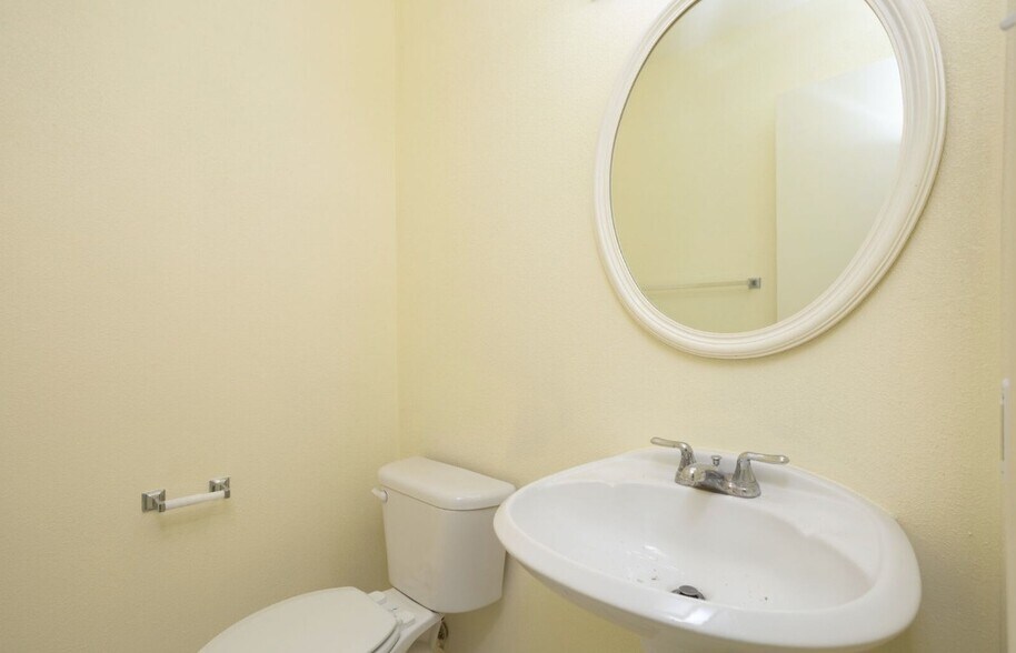 More Photos Of 6054 Bantry Bay, San Antonio Specialty For Sale