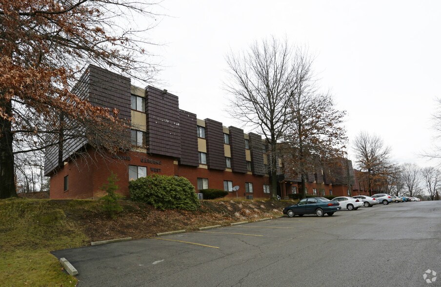 More Photos Of 114 Book Ave, Beaver Falls Apartments For Sale