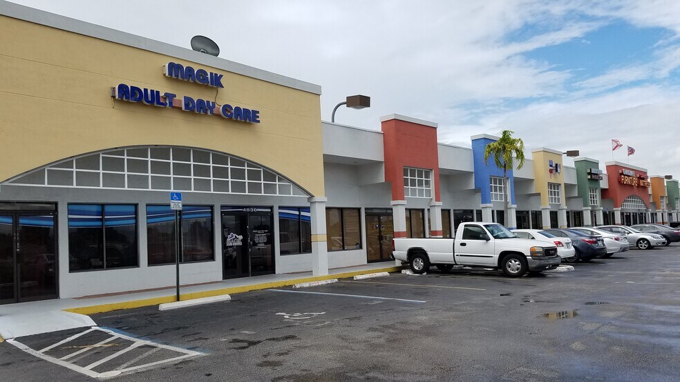 More Photos Of 4830-4882 NW 167th St, Miami Gardens General Retail For Lease