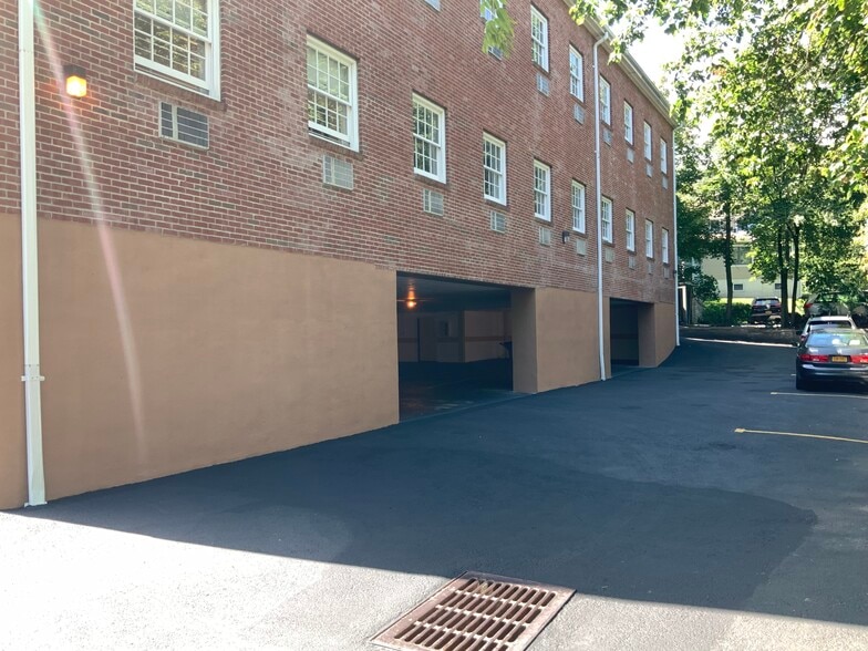More Photos Of 369 Ashford Ave, Dobbs Ferry Medical For Lease