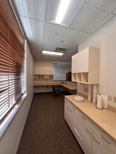 More Photos Of 10901-10909 Excelsior Blvd, Hopkins Office For Lease