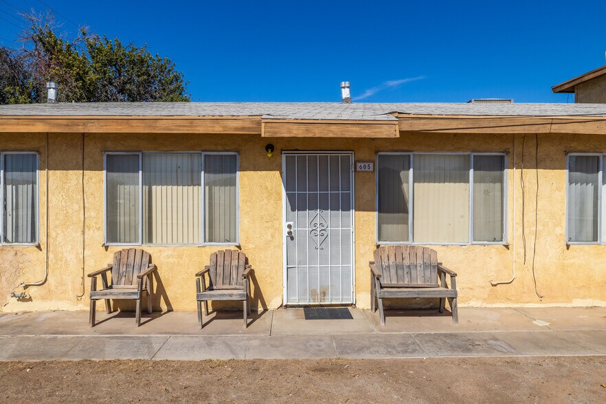 More Photos Of 601 E Rice St, Blythe Apartments For Sale