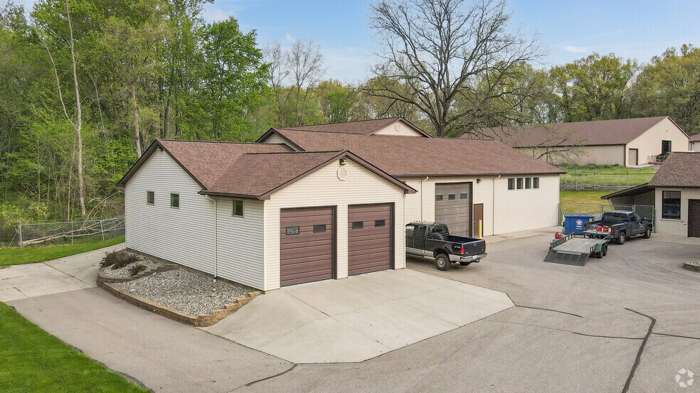 More Photos Of 310 Custer Dr, Battle Creek Medical For Sale