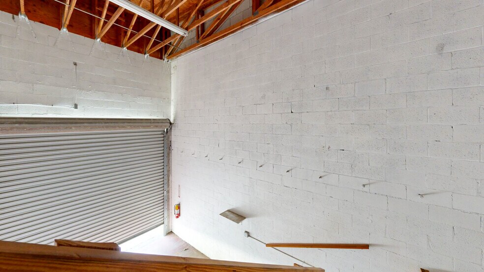 More Photos Of 461 Forrest Ave, Cocoa Warehouse For Lease