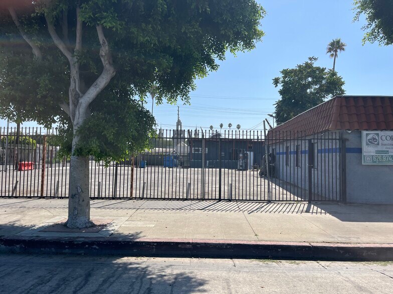 More Photos Of 310 N Long Beach Blvd, Compton Storefront Retail Office For Sale