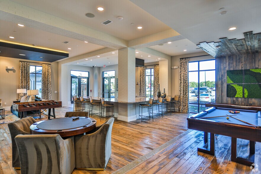 More Photos Of 7420 N Rea Park Ln, Charlotte Apartments For Lease