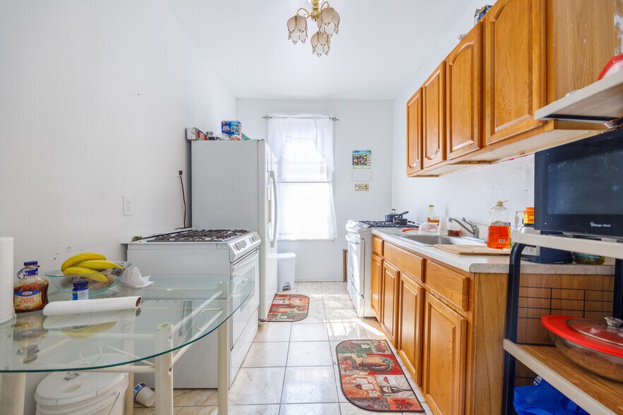 More Photos Of 405 Rockaway Ave, Brooklyn Apartments For Sale