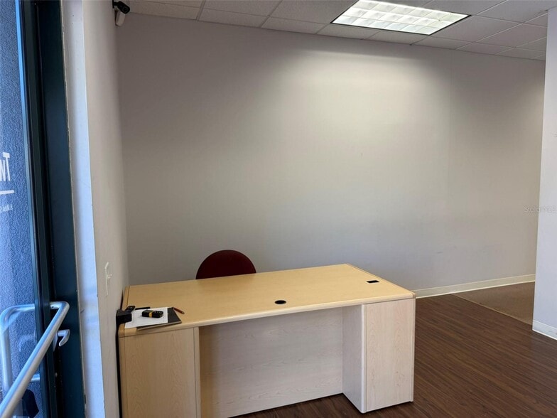 More Photos Of 1917-1927 Passero Ave, Lutz General Retail For Lease