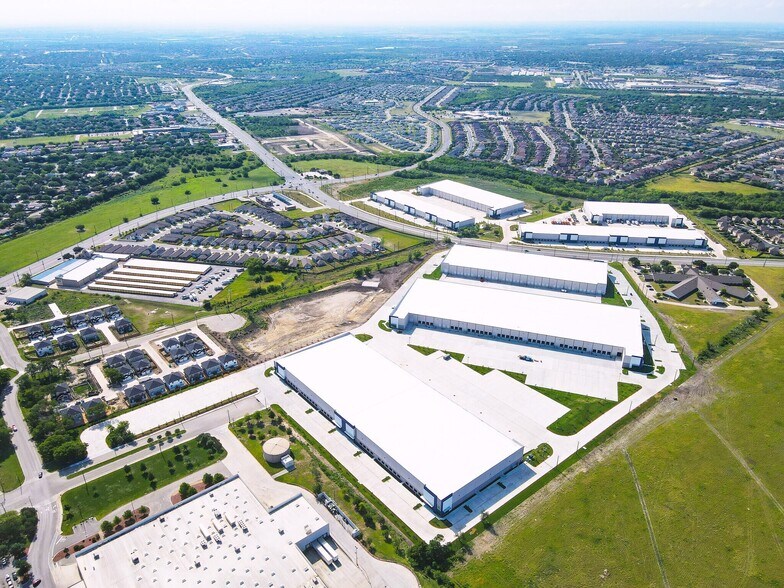 More Photos Of 5935 Eisenhauer Rd, San Antonio Warehouse For Lease