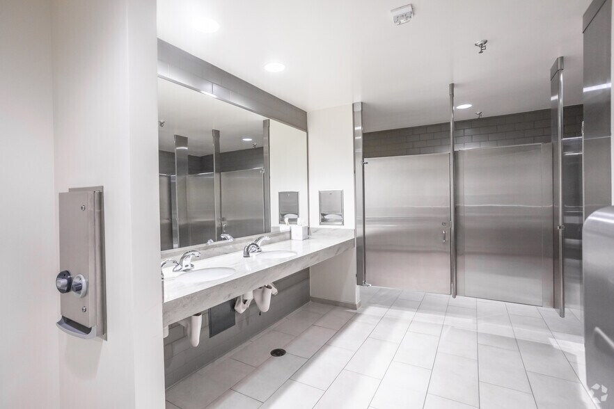 More Photos Of 3349 Michelson Dr, Irvine Coworking Space