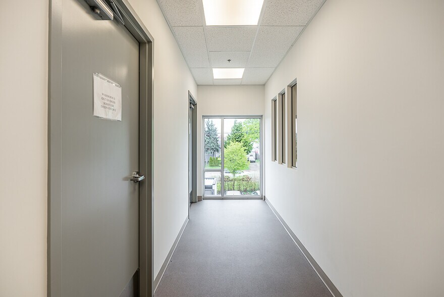 More Photos Of 4695 Canada Way, Burnaby Medical For Lease