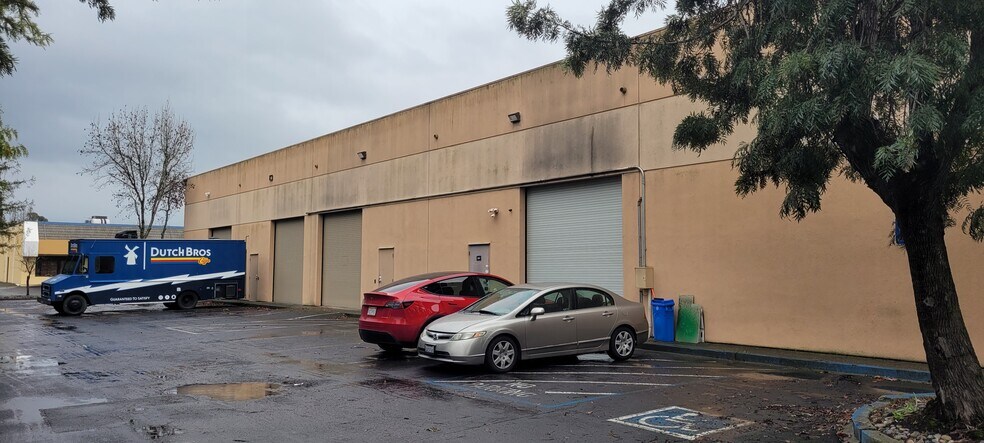 More Photos Of 5420 State Farm Dr, Rohnert Park Light Manufacturing For Lease