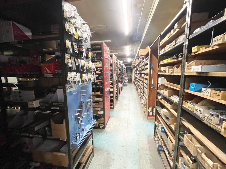 More Photos Of 765 Fulton St, Farmingdale Warehouse For Sale