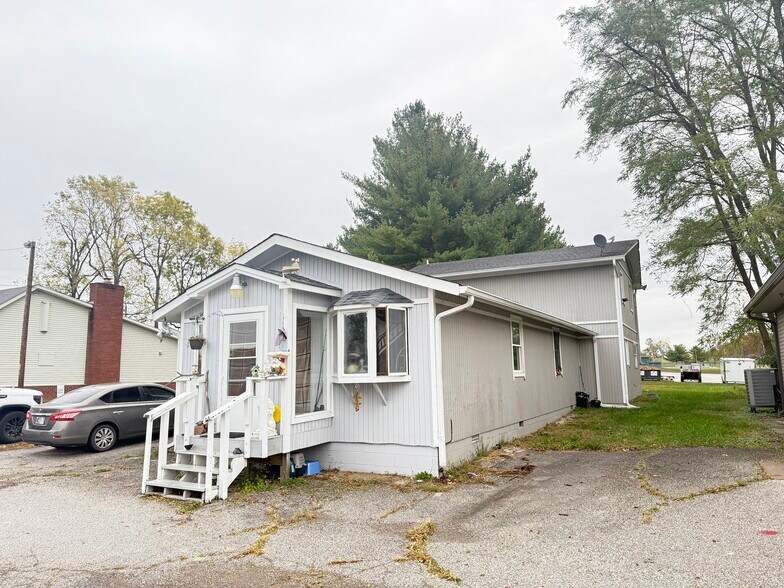 More Photos Of 285 S Chestnut St, Monrovia Apartments For Sale