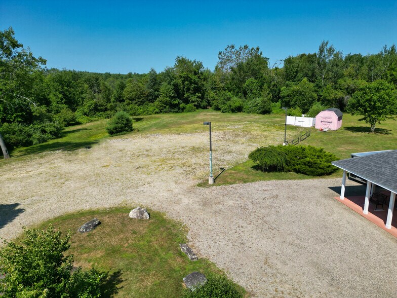 More Photos Of 146 Calef Hwy, Barrington Flex For Sale