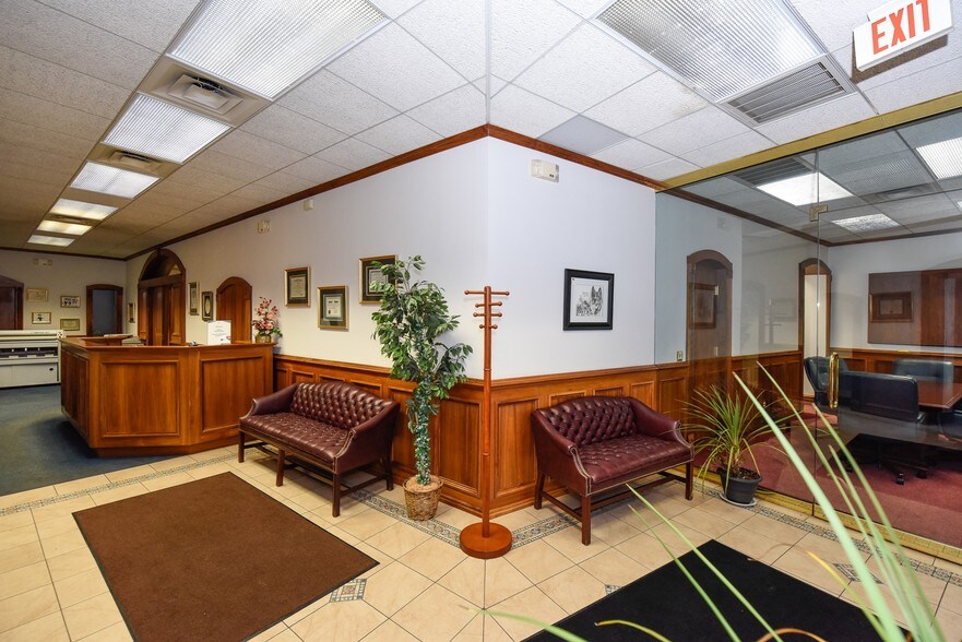 More Photos Of 5266 Seneca St, West Seneca Office For Lease