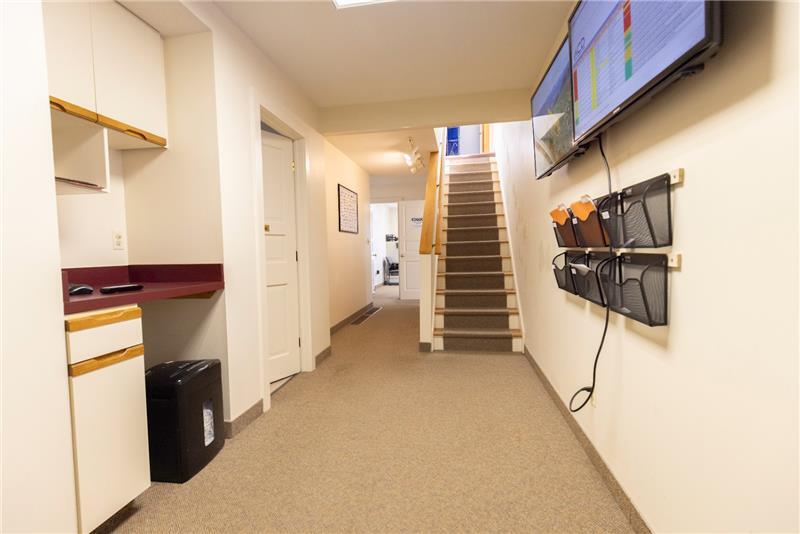 More Photos Of 376 College Hwy, Southampton Office For Lease
