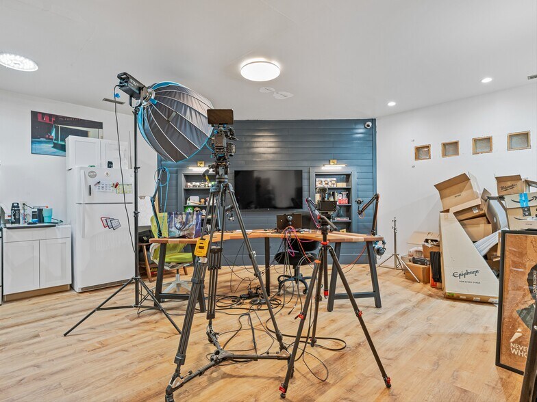 More Photos Of 39 Brookside Cir, Candler Warehouse For Sale