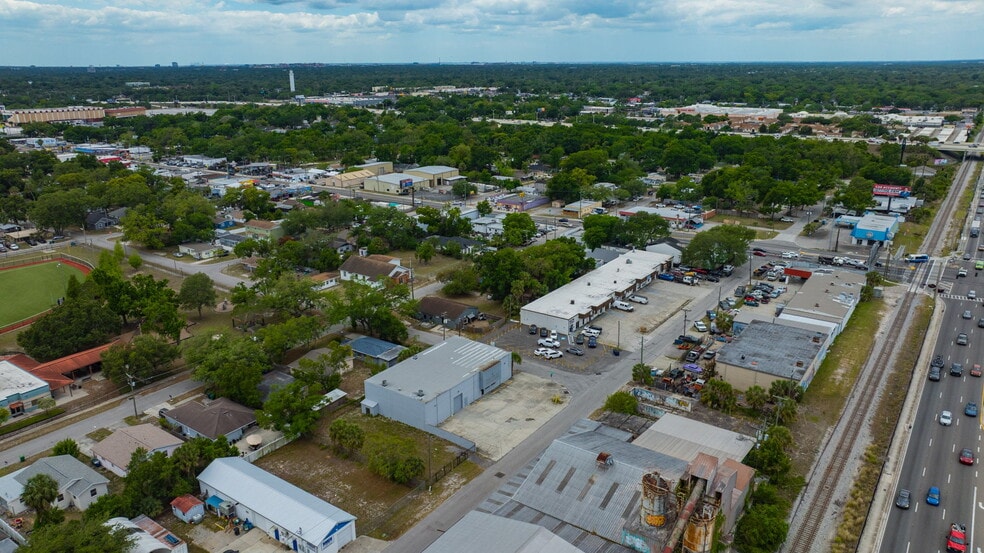 More Photos Of 1001 E Skagway Ave, Tampa Warehouse For Lease