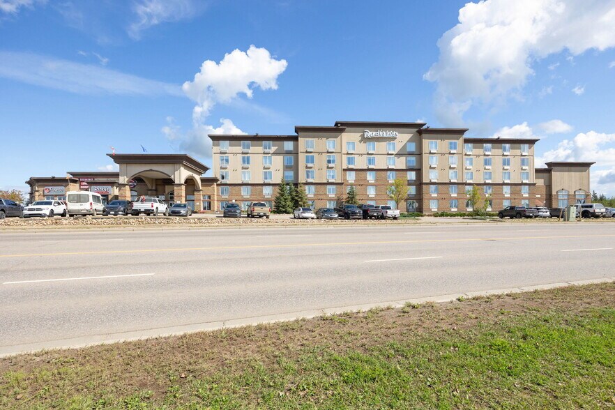More Photos Of 435 Gregoire Dr, Fort McMurray Hotel For Lease