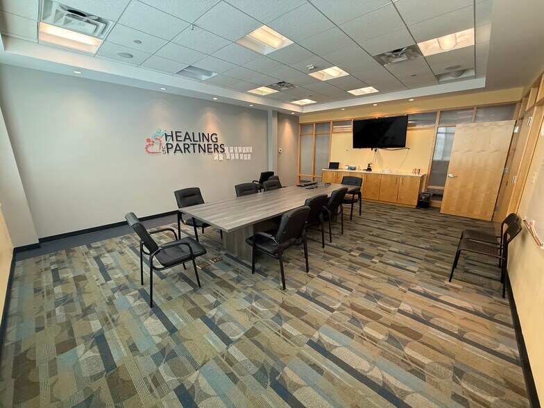 More Photos Of 909 Ridgebrook Rd, Sparks Medical For Lease