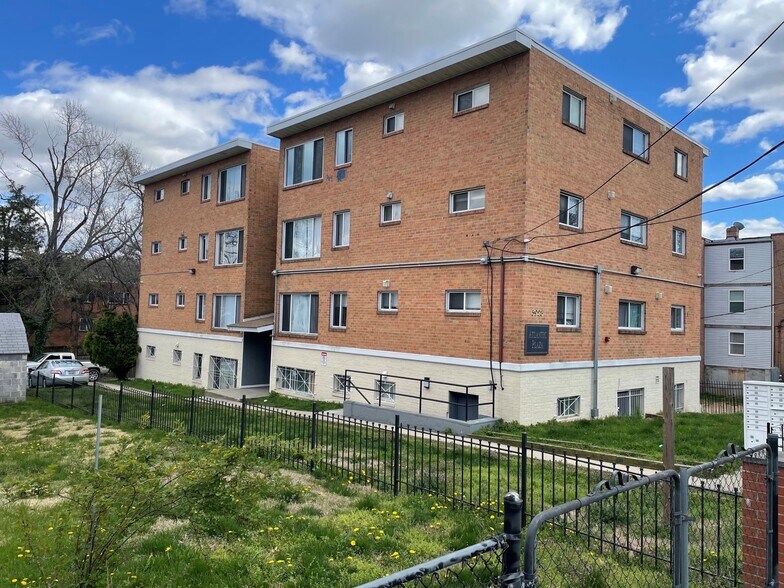 More Photos Of 3928 1st St SE, Washington Apartments For Sale