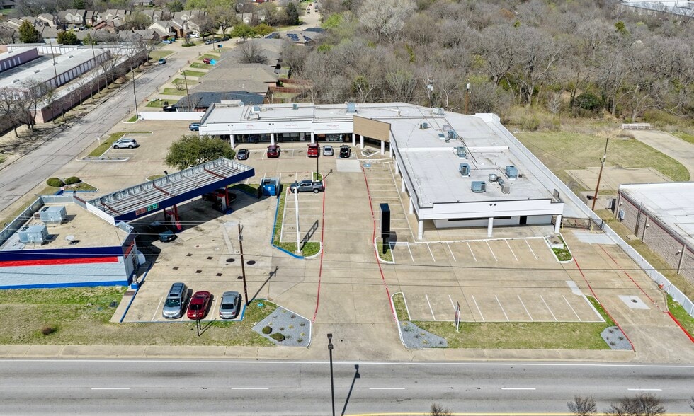 Primary Photo Of 1223 E Belt Line Rd, DeSoto Freestanding For Lease