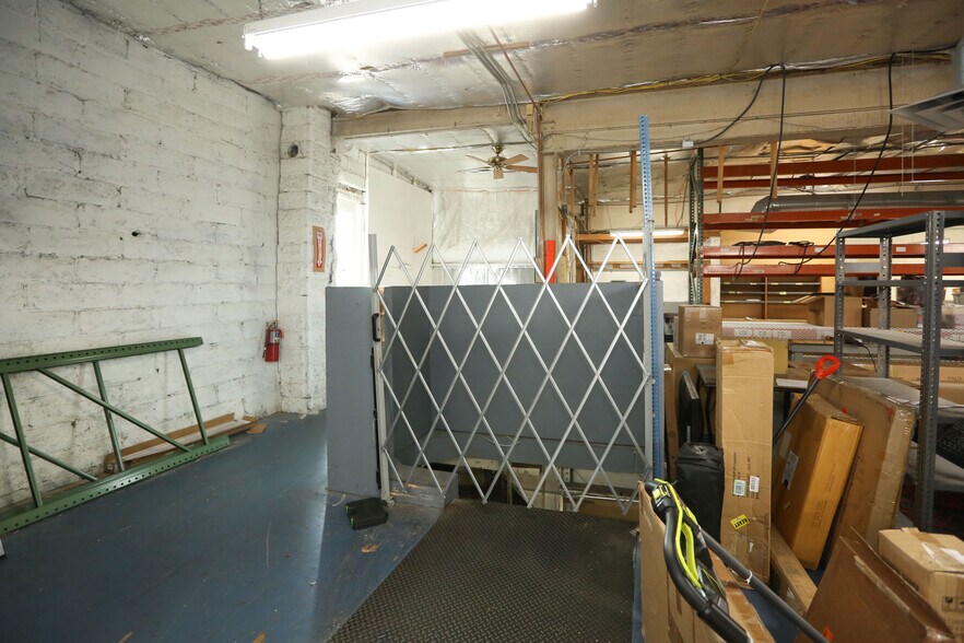 More Photos Of 620 South Ave, Rochester Light Manufacturing For Sale