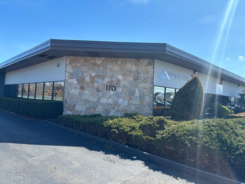 More Photos Of 110 Jefferson Blvd, Warwick Office For Lease