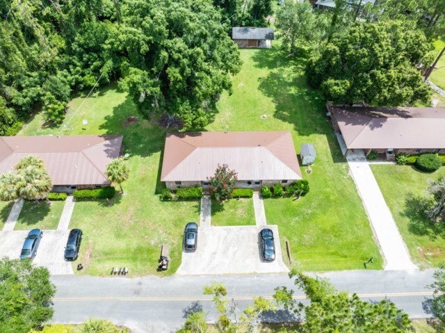 More Photos Of 325 SW Leisure Dr, Lake City Apartments For Sale
