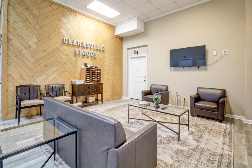 Primary Photo Of 1017 S Riverside Dr, Clarksville Office For Sale