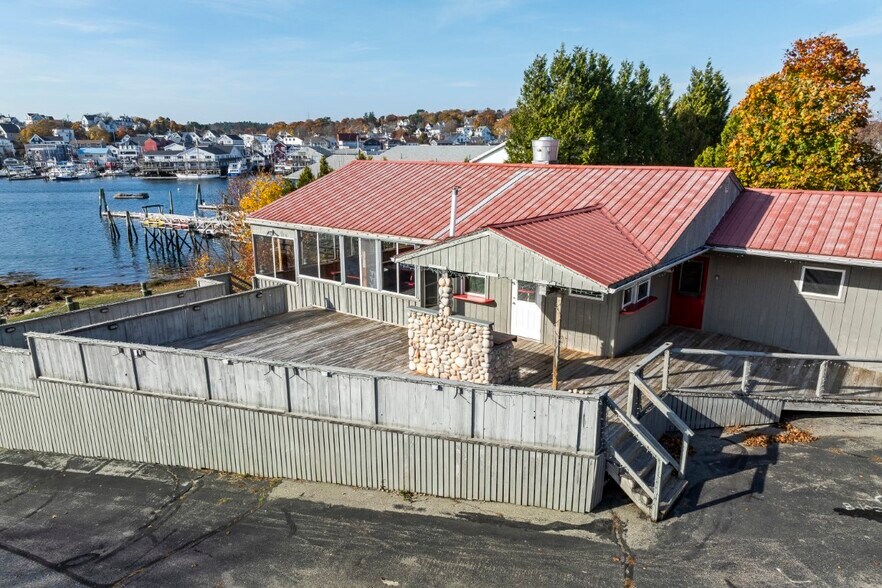 More Photos Of 47 & 49 Atlantic Avenue, Boothbay Harbor Flex For Sale