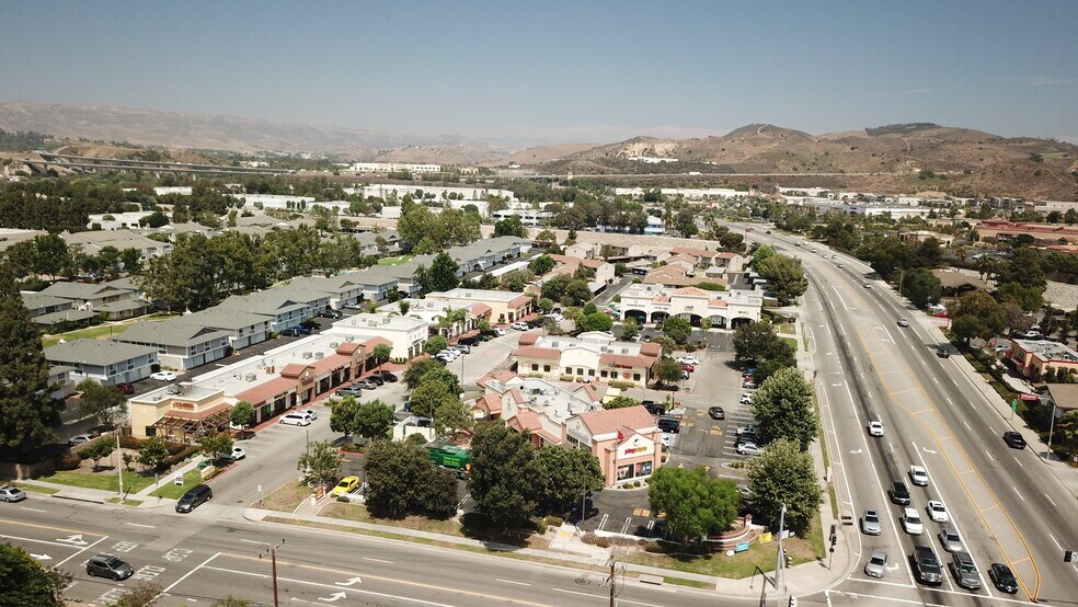 More Photos Of 501-561 New Los Angeles Ave, Moorpark Unknown For Lease