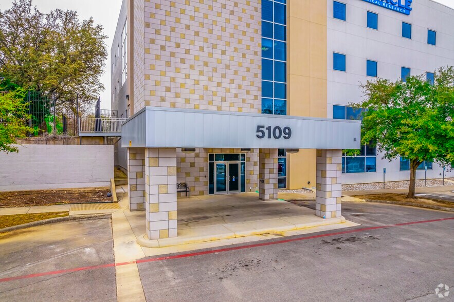 More Photos Of 5109 Medical Dr, San Antonio Medical For Lease