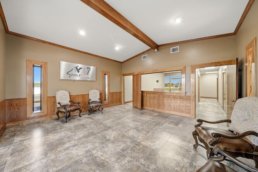 More Photos Of 4122 Hwy 90 Alt, Altair Light Distribution For Lease