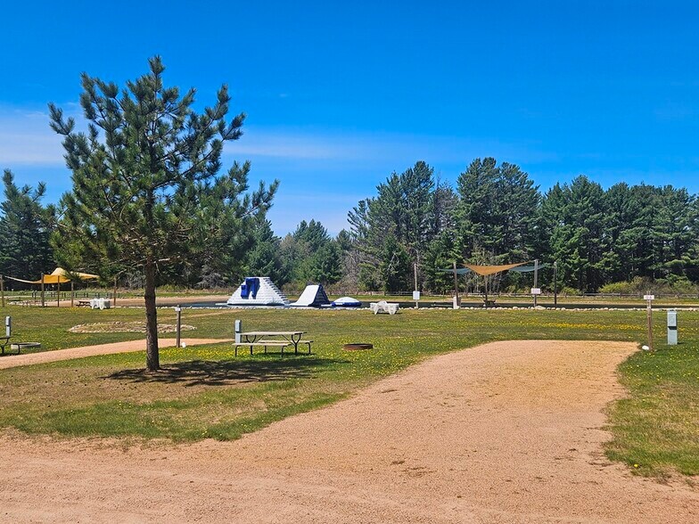 More Photos Of 4702 Hi Pines Ln, Eagle River Trailer Camper Park For Sale