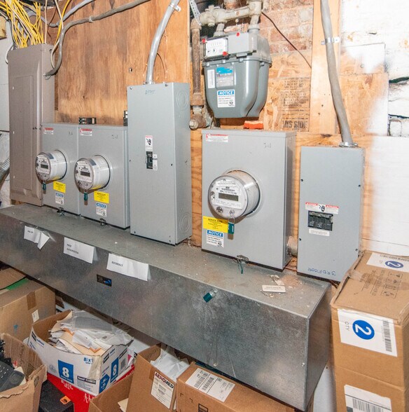 More Photos Of 405 N Paca St, Baltimore Storefront Retail Office For Sale