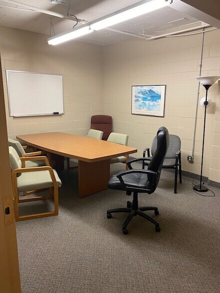 More Photos Of 1700 N Broadway Ave N, Rochester Office For Lease