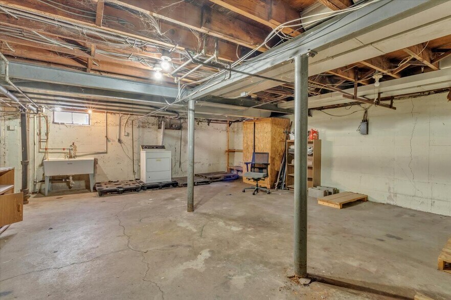 More Photos Of 30 Latona Ct, Buffalo Apartments For Sale