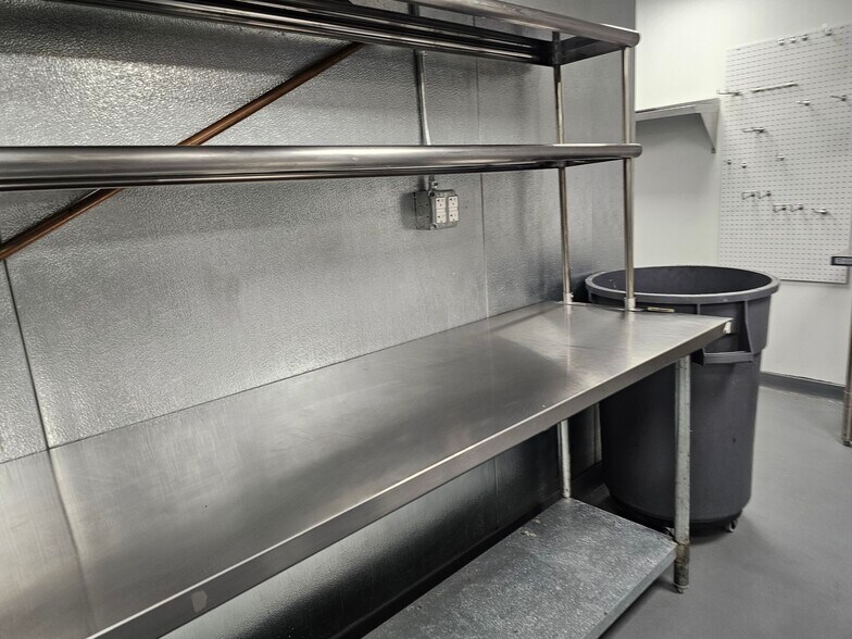 More Photos Of 9-11 W Main St, Troy Specialty For Sale